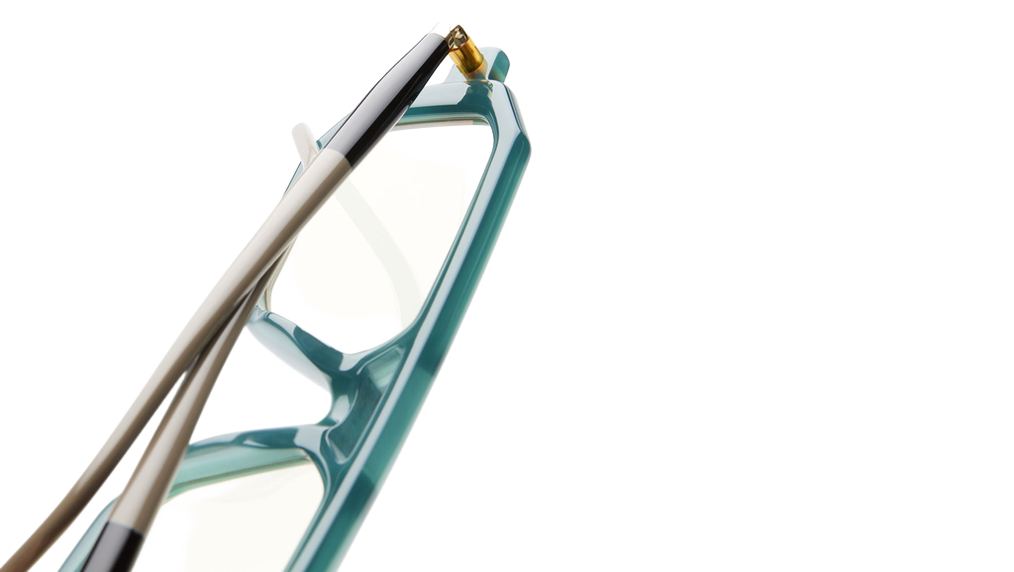 Kuboraum P8 Green Bottle, ugao 2